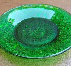 Vintage kleiner smaragdgrüner Glasteller - Bild 1 von 5