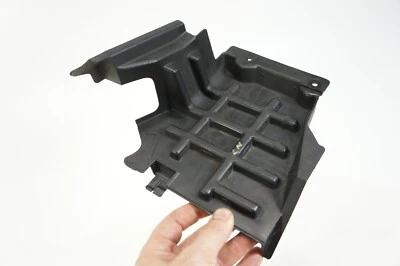 2004-2008 chrysler crossfire driver left side baffle trim cover panel 1705240230 — 第 1/4 张图片