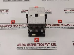 SIEMENS 3TF48 Magnetic Contactor IE AC-1 100A IEC 60947 - Picture 1 of 12