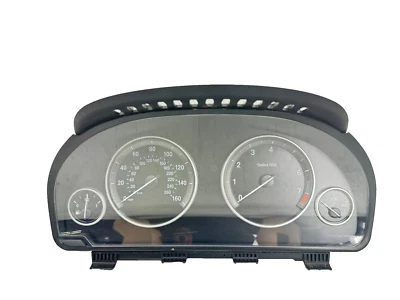 BMW X5 F15 2017 tablero velocímetro cuadro de instrumentos indicador kilometraje 118 k 6844008 Foto 1 de 4