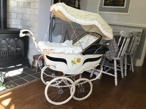 old fashioned dolls pram
