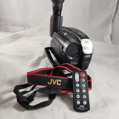 JVC GR-AXM300 Analog Camcorder Video Camera Untested w/ Shoulder Strap & Remote - Image 1 of 4