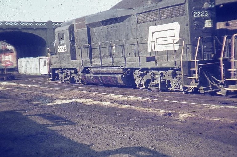 PC Penn Central GP-30 2223 lectura, pa. orig. tobogán ferrocarril Foto 1 de 1