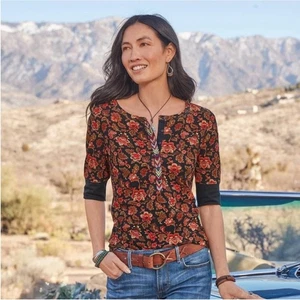 Sundance Katalog schwarz Cordelia Blüte Blumen Henley Shirt Petite Large - Bild 1 von 6
