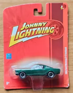 50298SKA-7HE JOHNNY LIGHTNING 1965 FORD MUSTANG 2+2 FASTBACK GREEN - Picture 1 of 2