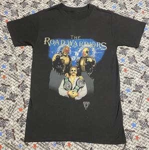 Camiseta para hombre The Road Warriors Hawk & Animal con Paul Ellering Jim Crockett S-5XL - Imagen 1 de 1
