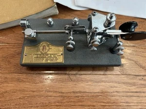 Vintage Vibroplex 207440 Bug Telegraph Machine w War Department Tech Manual - Zdjęcie 1 z 18