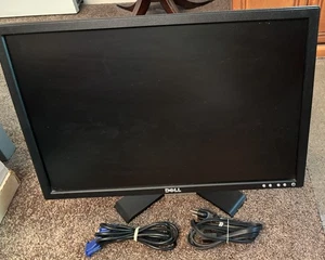 Dell 22" LCD Monitor E228WFPc Includes Stand & Cables Used - Picture 1 of 1