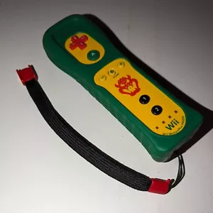 Tested Wii Remote Plus - Bowser (2015 AUS) Original Box, Jacket & Strap - Picture 1 of 5