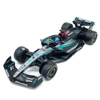 Coche modelo diecast George Russell #63 1:43 AMG F1 W15 E Performance 2024 Foto 1 de 4