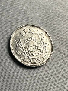 1922 Latvia 20 Santimu XF condition - Picture 1 of 4