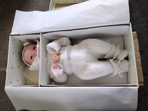 Ashton drake Doll "Emily's Loving Eyes" Brand new in box, Beautiful Doll