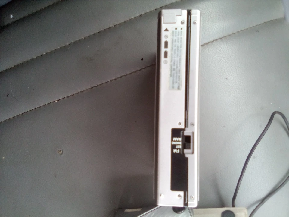 Vintage AIWA HS-P06 Portable Stereo Cassette Player Japan 1980s Walkman TU-01 FM - Image 1 of 4