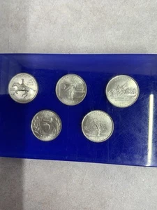 1999 United States Mint 5 Coin State Quarter Set In Lucite Paperweight - Picture 1 of 17