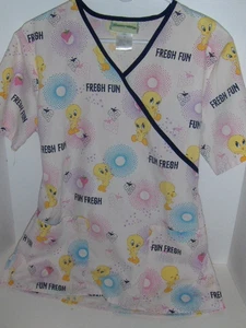 Looney Tunes - Tweety Bird scrub top - Small - Picture 1 of 3
