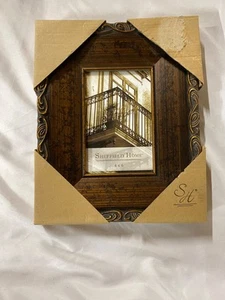 VTG Sheffield Carved Real Wood Picture Frame Antique Ornate Gold New - Picture 1 of 10