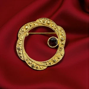 Vintage Gold Tone Circle Brooch with Dark Red Rhinestone - Ornate Textured 1" - Picture 1 of 6