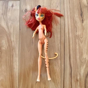 Monster High Toralei Stripe Mattel Doll - Picture 1 of 6