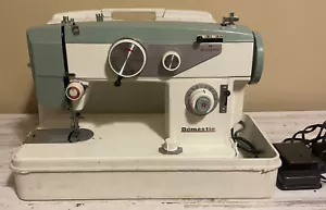 Vintage Model #802 Sewing Machine W/ Mercury Foot Pedal & Case - Picture 1 of 12