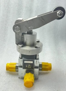Hawe TZ3-1 Hydraulic Directional Mechanically Operated Seated Valve - Picture 1 of 8