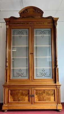 bibliothèque de pharmacie style Louis XVI en noyer vers 1850 - Photo 1/4