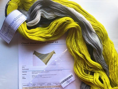 Kit de chal Artyarns MERINO CASHMERE CLOUD Showstopper carbón limón y gris Foto 1 de 4