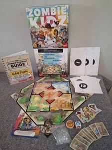 Zombie Kidz Evolution Family Board Game Contents New ! Unplayed Envelopes Sealed - Imagen 1 de 5
