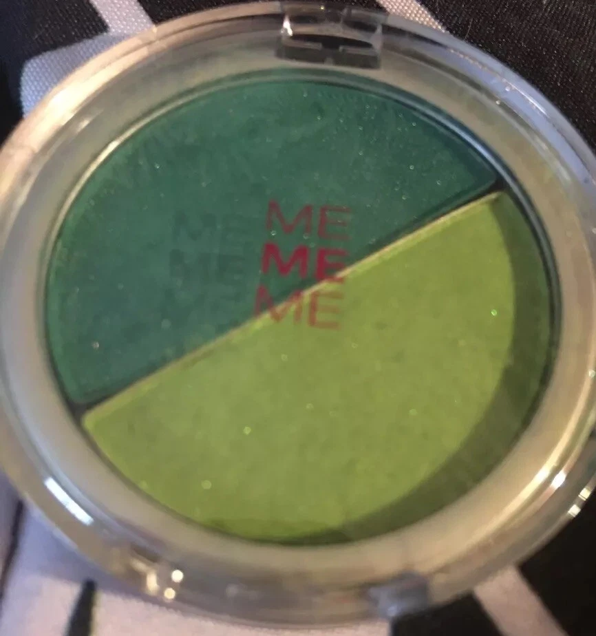 Me Me Me MeMeMe Beautifully You Duo 3 Green Goddess EYE SHADOW Full Size Rare - Imagem 1 de 3