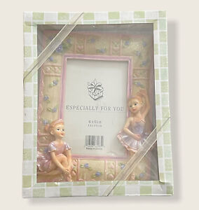 Young’s Inc   PHOTO FRAME~NEW Picture~ Two Ballerinas ￼4x6in