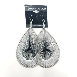 "Pendientes colgantes de arte colgantes de joyería de moda nuevos con etiquetas negros blancos plateados 2x3" - Imagen 1 de 2