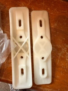 OEM LOT of 2 Yamada Double Air Diaphragm Pump Feet Base 25PP # 771235 yp - Picture 1 of 2