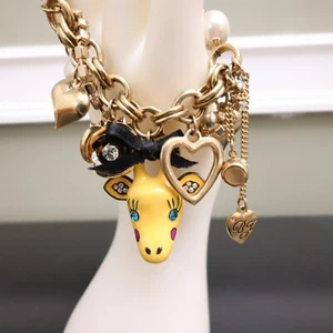 Betsey Johnson bracelet A Day At The Zoo giraffe hearts signed goldtone chain - Picture 1 of 6