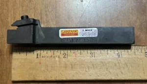 Portaherramientas indexable Sandvik RF151.22-10-20 I5M corte Q ranura de separación - Imagen 1 de 3