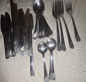 Pan Am First Class Cutlery Forks, Spoons, Knives 34 pcs - Picture 1 of 13