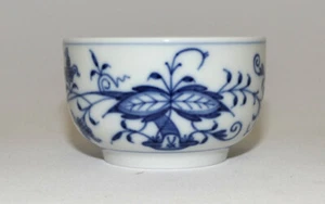 Meissen Porzellan, Koppchen, Zwiebelmuster, 1. Wahl, Ø7,2 cm, 100ml - Picture 1 of 8