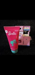 Exfoliante corporal Mattel Barbie 2 OZ perfumado con fresa nuevo en paquete difícil de mantener en stock en tienda - Imagen 1 de 3