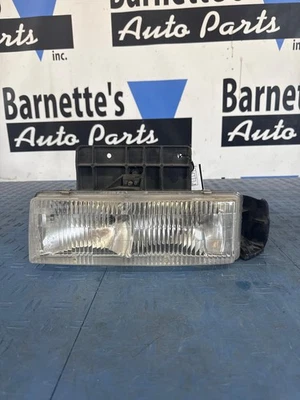 Conjunto de faros izquierdo compuesto Lh Oe# 16518489 Chevy Astro 95-05 Foto 1 de 4