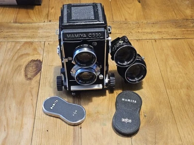 Mamiya C330 80mm 2.8 + 105mm 3.5 Medium Format TLR film Camera 120 Film - Image 1 of 4