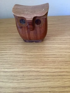 COLOURFUL BROWN HAND CARVED VARIOUS WOODS WOODEN OWL FIGURINE-9cm Tall - Picture 1 of 6