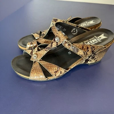 Snakeskin Leather MEPHISTO Womens Size 37 sandals Python Rhinestone wedge Shoes - Image 1 of 4