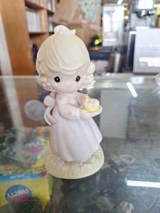 Figura de colección 1990 Precious Moments "Que tu cumpleaños sea una bendición" #524301 - Imagen 1 de 5