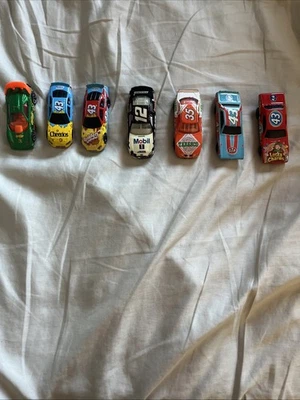 Hot Wheels Juego Mixto Camión Coche Diecast NASCAR 49 Surtido, Antiguo Nuevo Foto 1 de 2