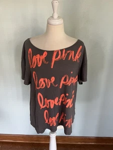 PINK Victorias Secret Top Graphic Love Tshirt Sz M 00’s Punkcore Millennial - Picture 1 of 5