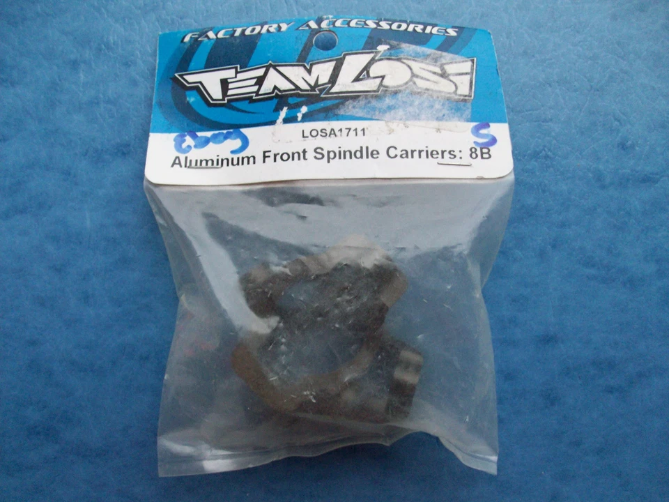 TEAM LOSI 1711 ALUMINUM FRONT SPINDLE CARRIERS 8B 8T LOSA1711 NIP - Image 1 of 1