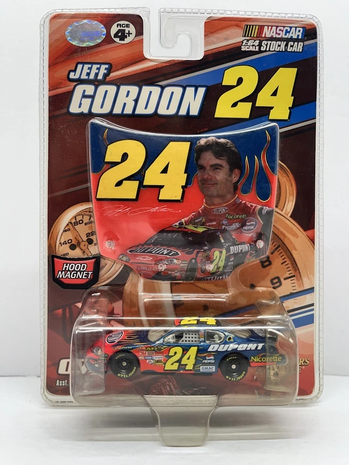 Jeff Gordon #24 Winner's Circle 2007 Dupont 1 64 Diecast Car With Hood Magnet