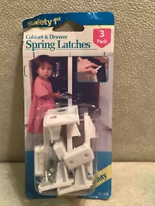 Safety 1st Dorel 00516A Cabinet & Drawer Spring Latches - 3 Pack White. New. - Picture 1 of 2