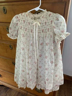 Vintage Beautique Girls Smocked Dress size ? 5/6 - Image 1 of 4