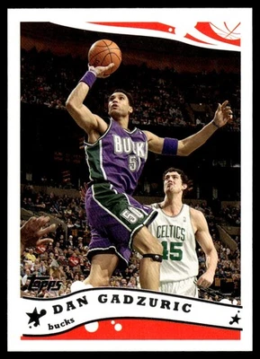 2005-06 Topps Dan Gadzuric Milwaukee Bucks #211 - Image 1 of 2