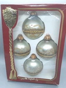 4 Vintage Green Glass Ornaments Gold scroll and ribbon 80s - Picture 1 of 6