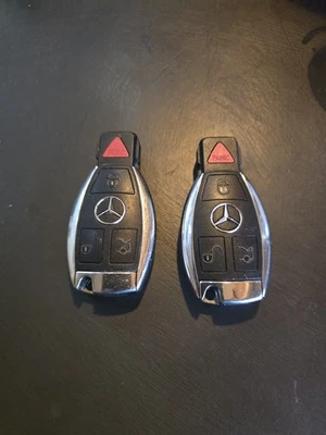 PARTS OR REPAIR Original 08-16 Mercedes Benz SL SLC SLK GLE350 Keyless Go Remote - Image 1 of 4